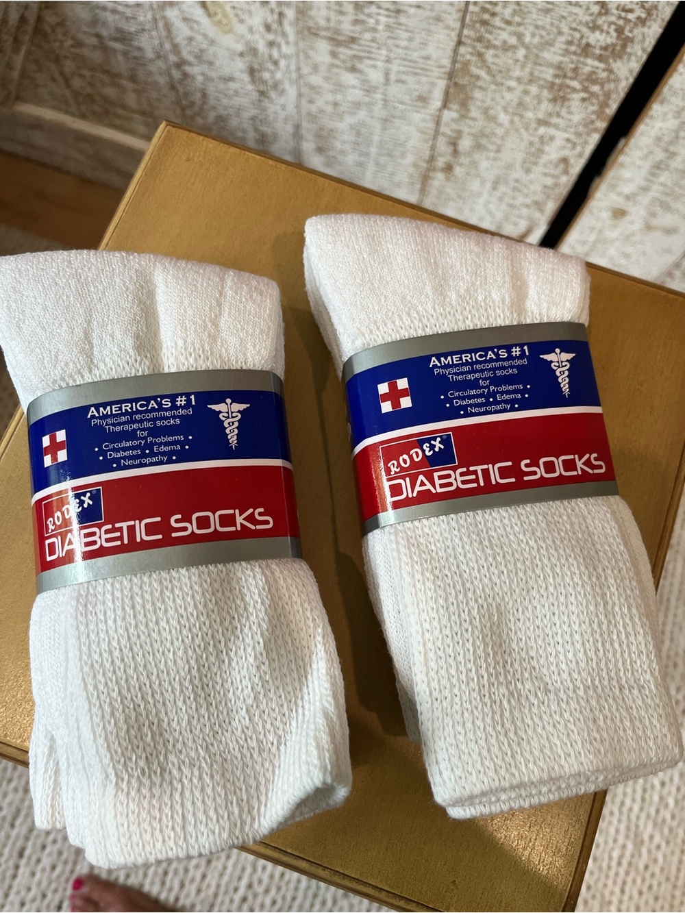 Rodex White Diabetic Socks – Cushioned Comfort for Men- 2 pks of 3.  Sz 9-11